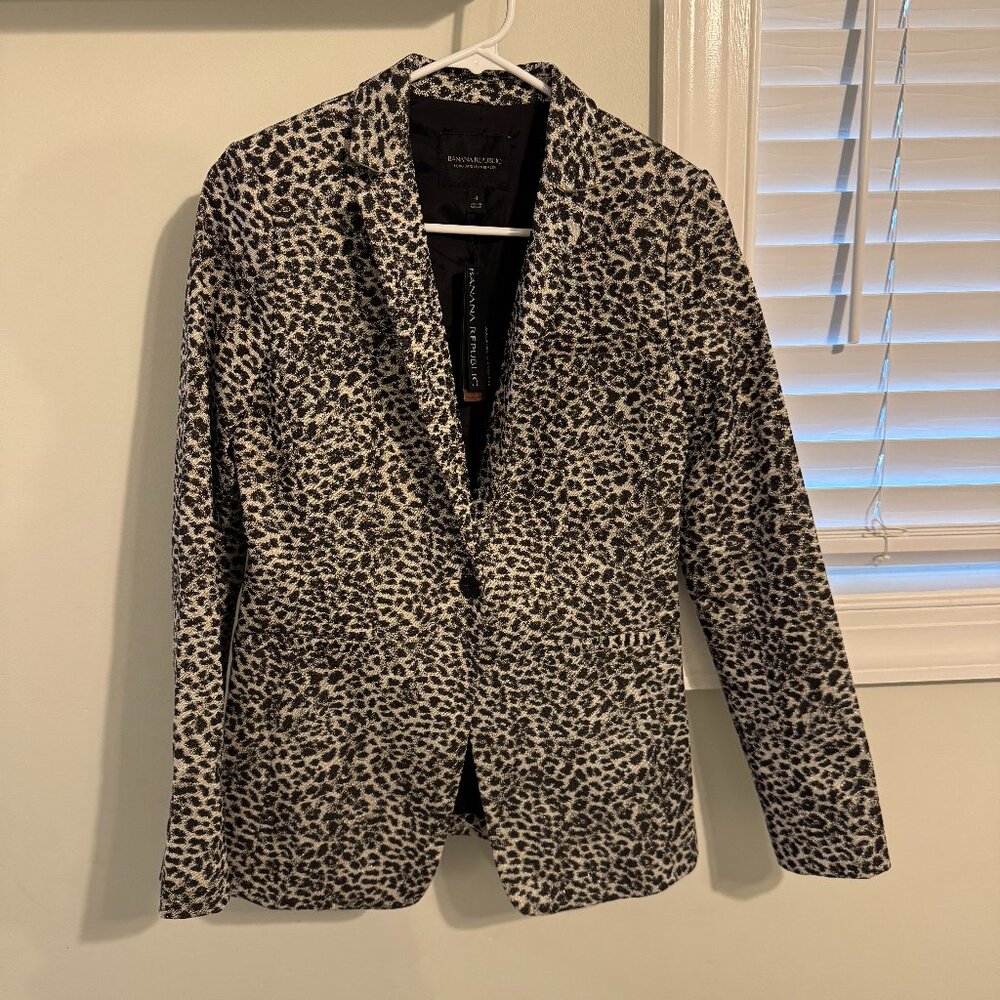 NWT Ladies Banana Republic Long and Lean Blazer Cheetah Jaguar Print